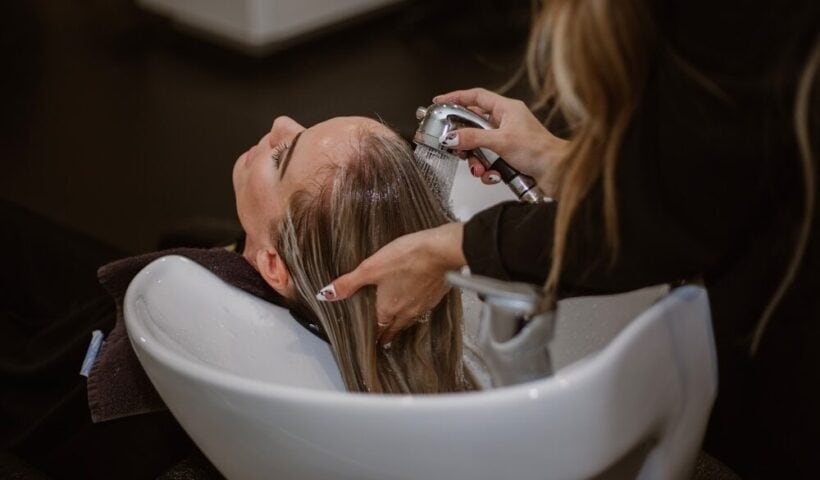 SEO local para peluquerías: cómo transformar búsquedas en citas