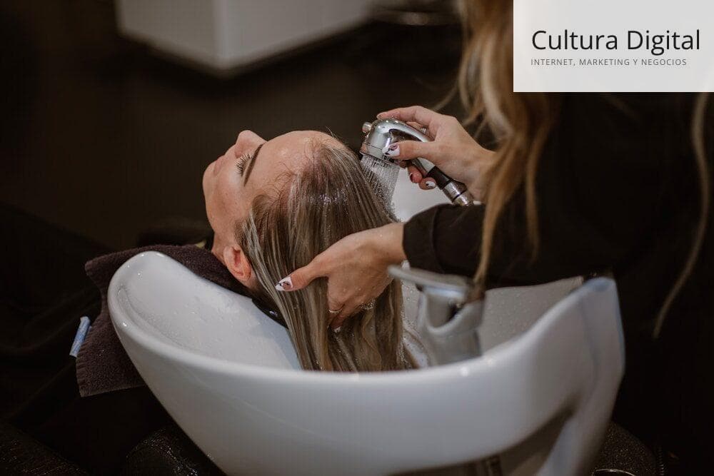 SEO local para peluquerías: cómo transformar búsquedas en citas